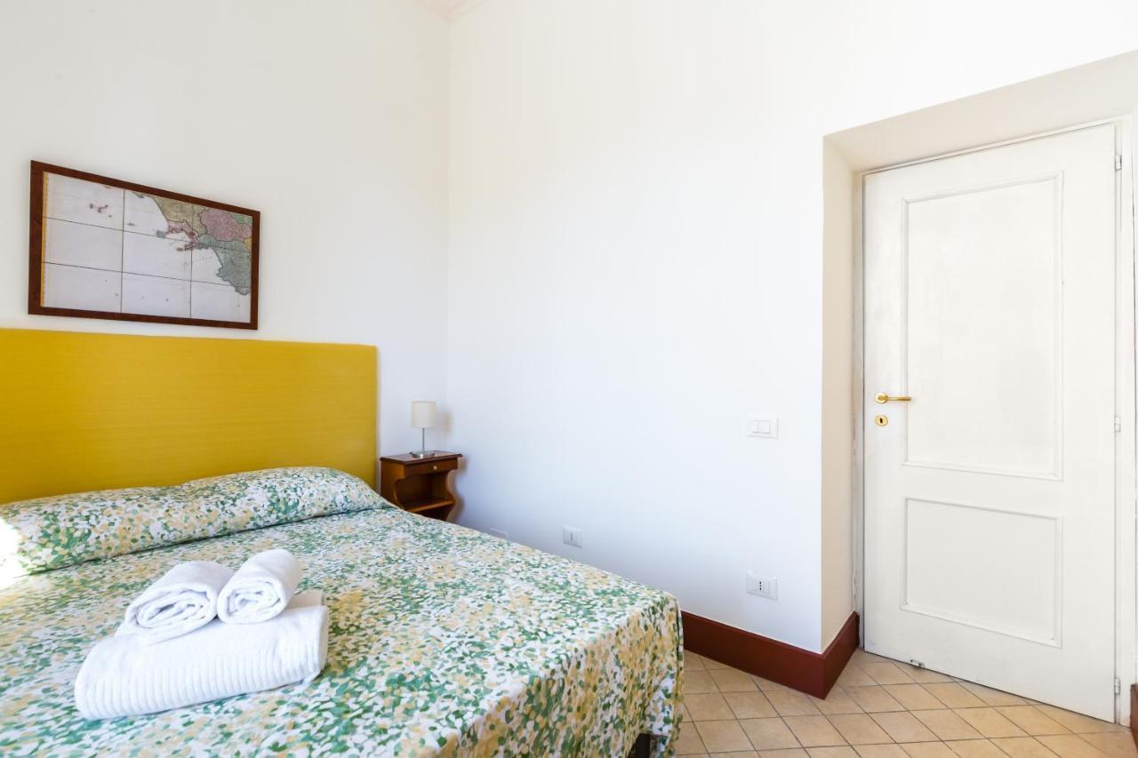 Lopez 20 A Big Family Apartment By Napoliapartments Ngoại thất bức ảnh