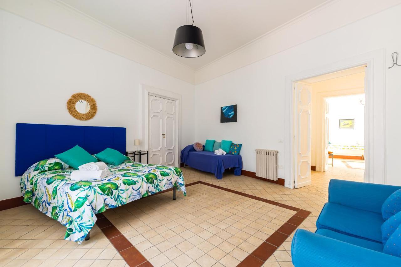 Lopez 20 A Big Family Apartment By Napoliapartments Ngoại thất bức ảnh