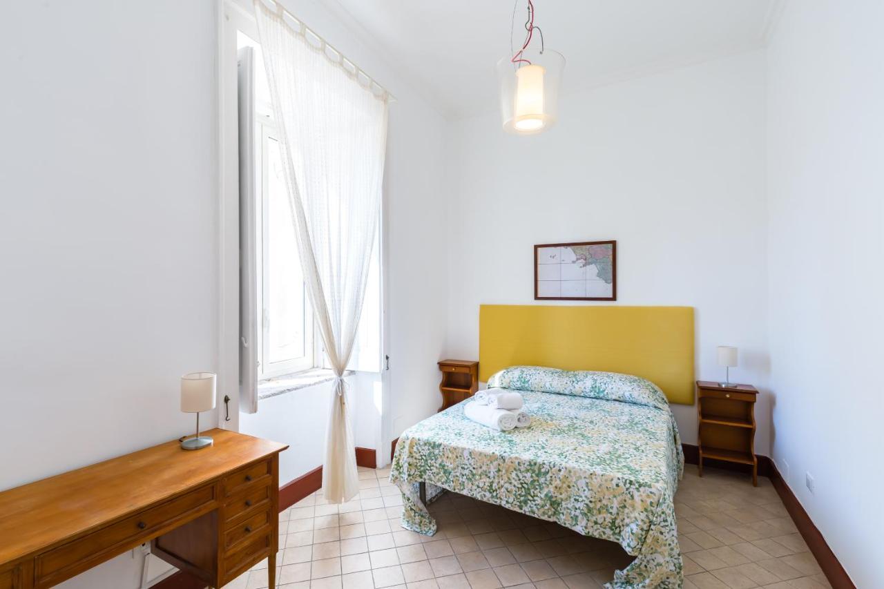 Lopez 20 A Big Family Apartment By Napoliapartments Ngoại thất bức ảnh
